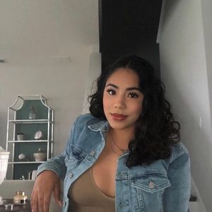 Meet your Posher, Shayleen